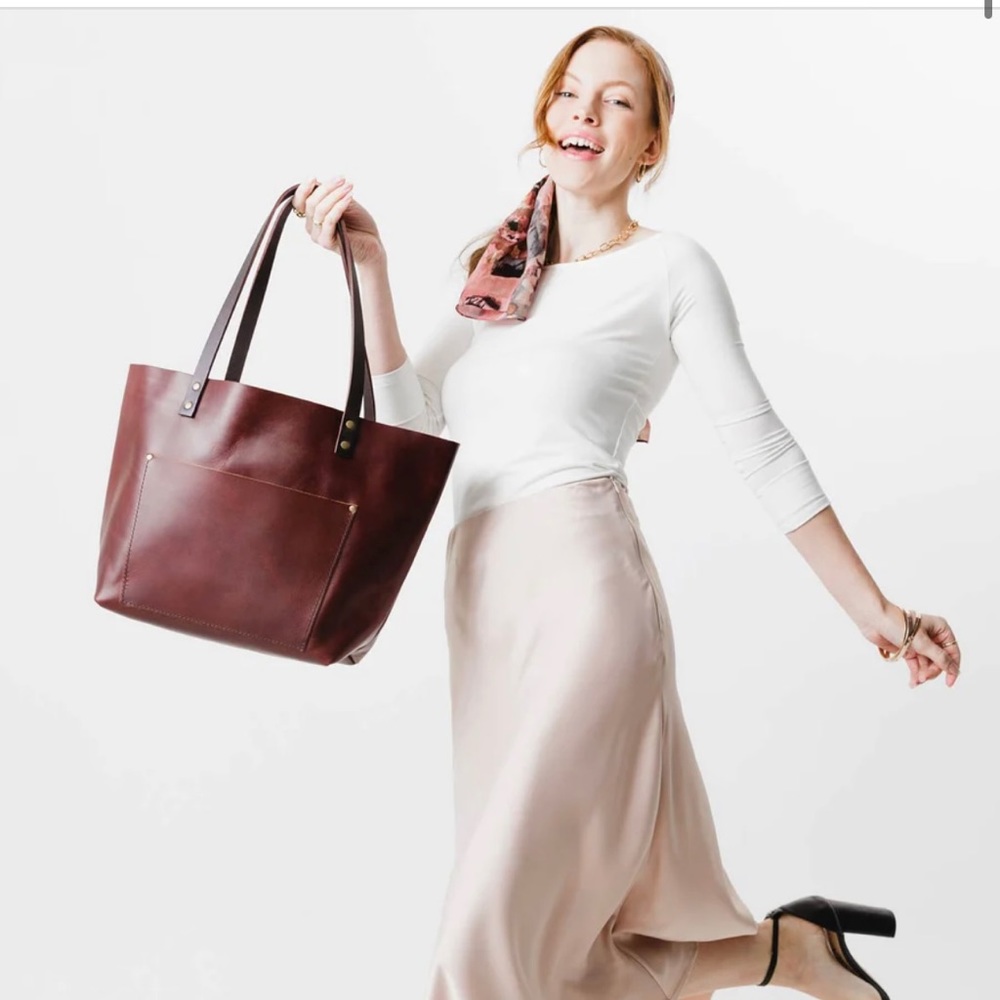 🚫SOLD🚫🦄 new portland leather • peacock large tote - Picture 6 of 10